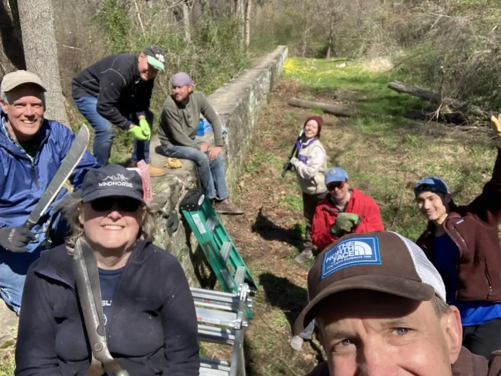 Cleanup crew on Oella Avenue